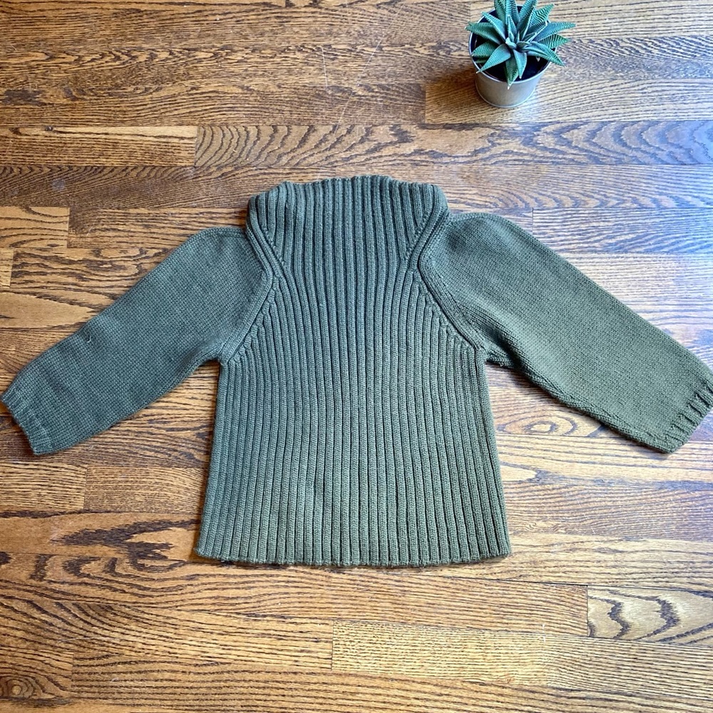 Cropped Khaki Green Boatneck Sweater wth three quarter sleeves. Size: Small.